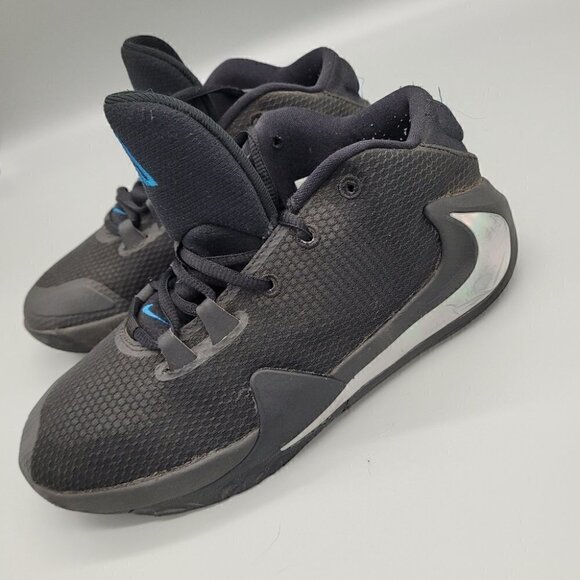 Nike Zoom Greek Freak 1 Black Iridescent Basketball Shoes Size 6.5 Youth - Picture 3 of 8